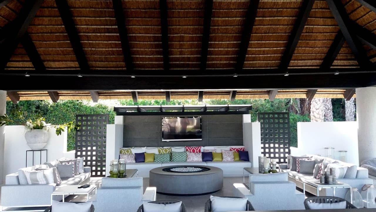 10 Thatched Gazebo Ideas for Your Backyard