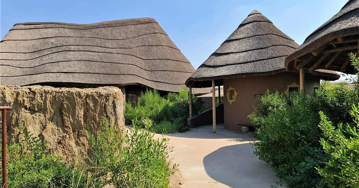 Thatching a Roof: A Timeless Roofing Art
